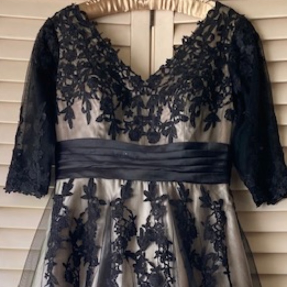 Satin And Tulle Formal Dress - Picture 2 of 10